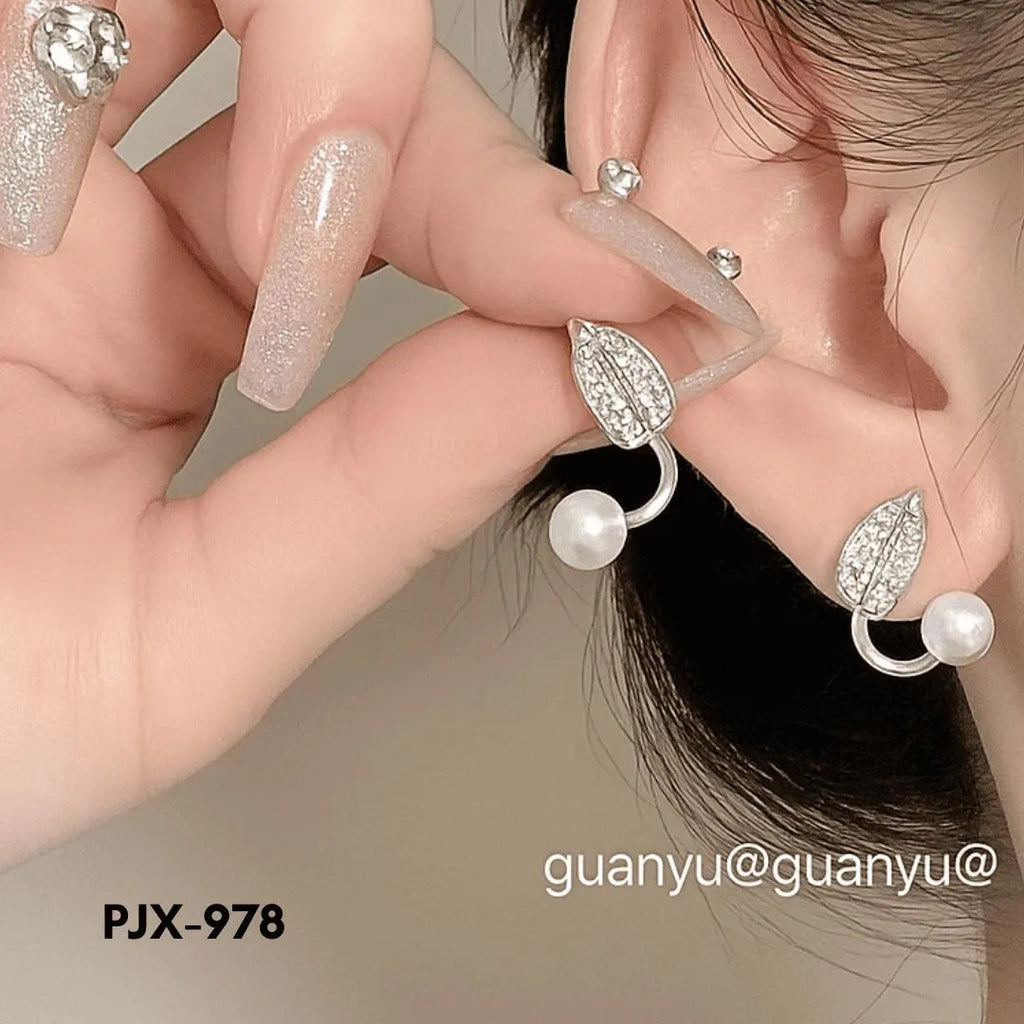 Leaf Pearl Earrings Silver Lightweight for Daily Wear